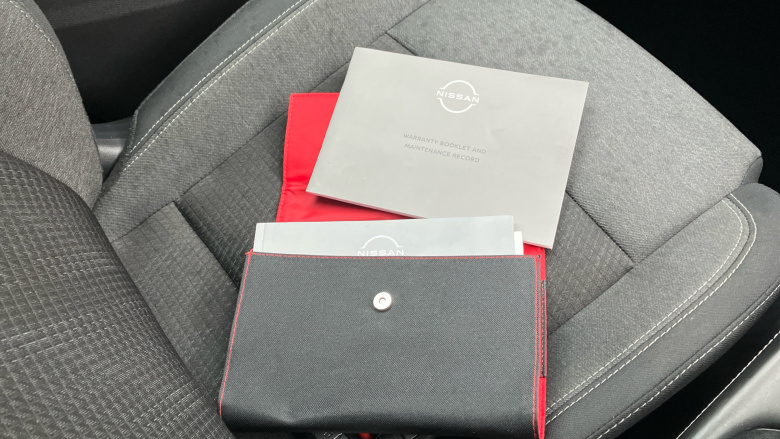 Nissan Qashqai 1.3 DiG-T MH N-Connecta 5dr Petrol Hatchback